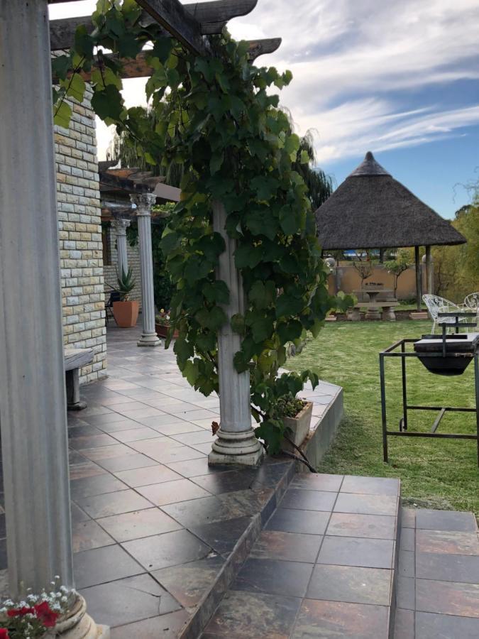 Loch Athlone Overnight Accommodation เบธเลเฮม ภายนอก รูปภาพ