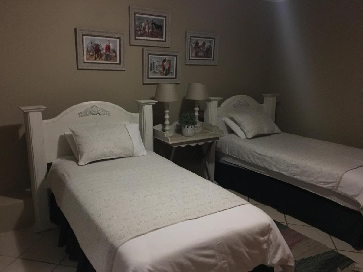 Loch Athlone Overnight Accommodation เบธเลเฮม ภายนอก รูปภาพ
